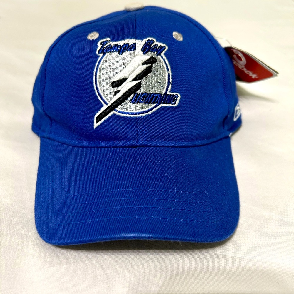 NWT Tampa bay lightning baseball hat. Toddler size. Brand new with tags.